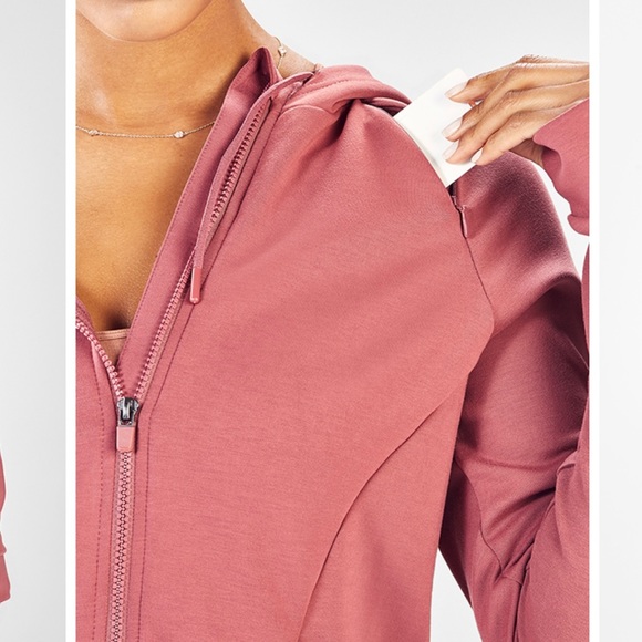 Fabletics Sammy Dark Rouge Hooded Hi-Low Zip Multi Pocket Jacket Women’s XS - Picture 2 of 6